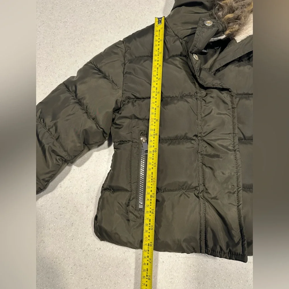 ROTHSCHILD Med. 5/6 Puffer Jacket. Sherpa lined Hood. Faux Fur! Winter! Warm!